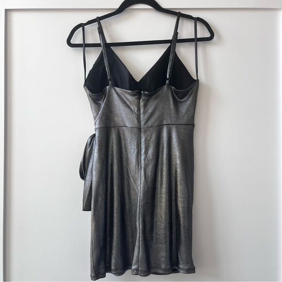 Jump Apparel Metallic Wrap Mini Dress Size 7/8 - Picture 7 of 10